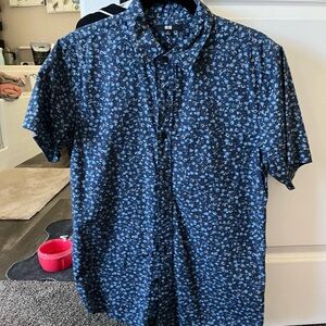 Uniqlo Button Up Shirt